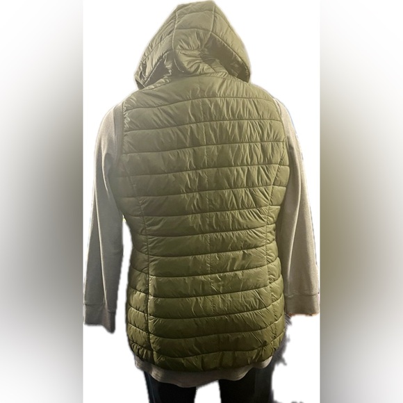 Torrid Vest - Picture 4 of 7